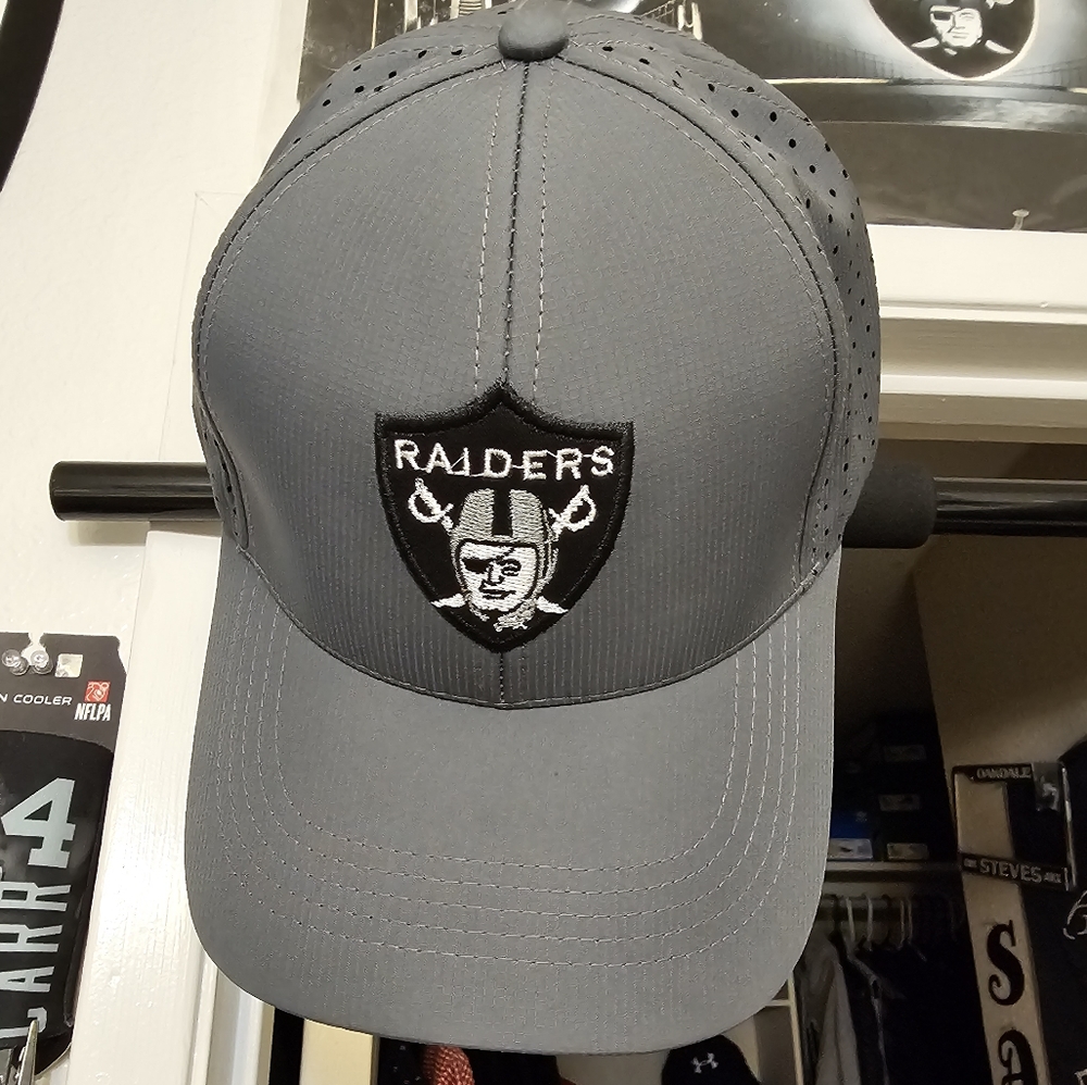 Las Vegas Raiders hat brand new